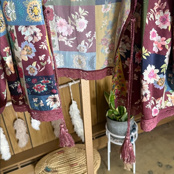 Johnny Was Patchwork Floral Kimono - Picture 3 of 5